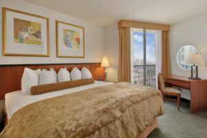 hotels5 1 300x200